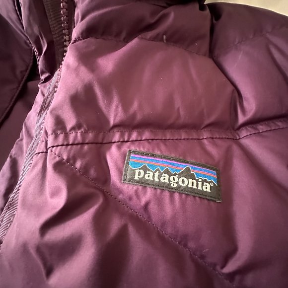 Patagonia Womens Down With It Puffer Jacket Size Medium Burgundy Maroon - Picture 3 of 6